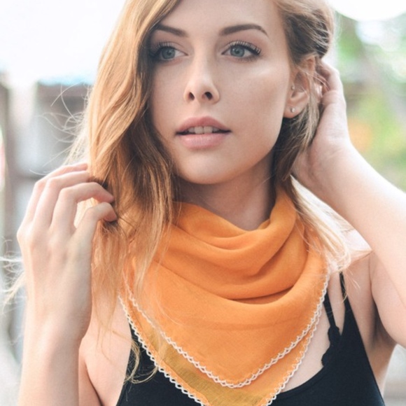 EMMA Softest Bandana Scarf - 3 colors - Picture 4 of 4